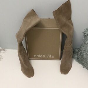 Dolce Vita Women's truffle Boots